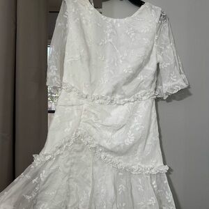 Selfie Leslie White Floral Dress